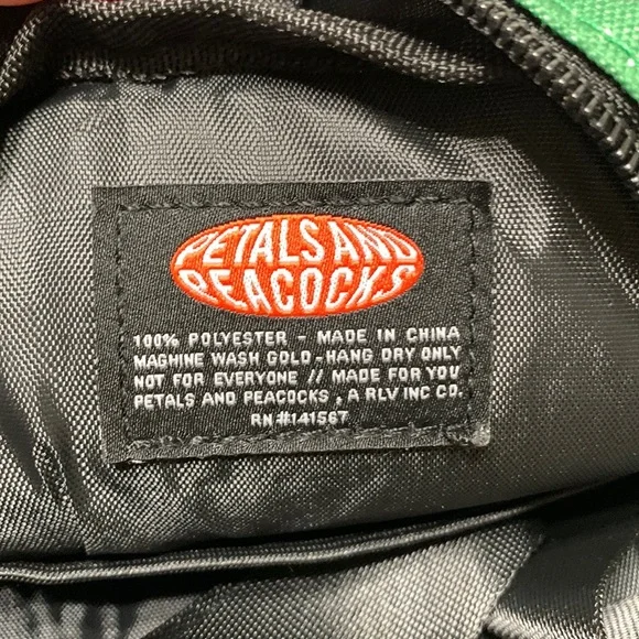 Green canvas crossbody NEW - Picture 8 of 11